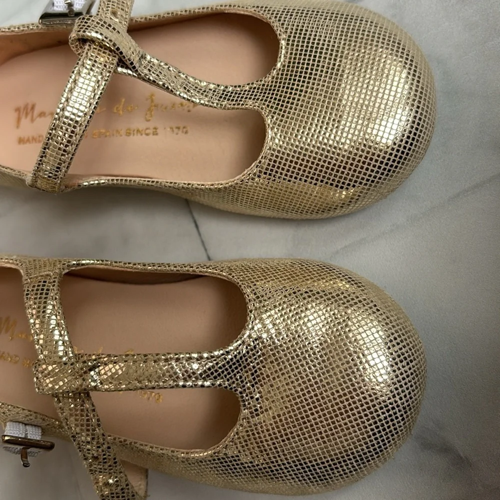 Manuela de Juan Little Girl’s Gold T-Strap Mary Janes